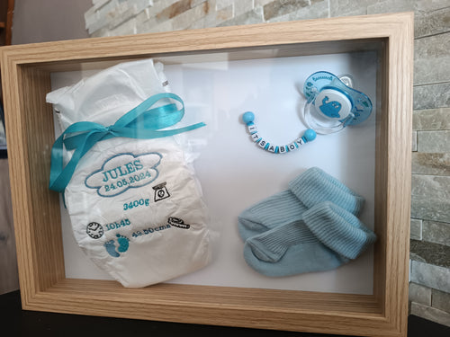 Cadre A PERSONNALISER - Souvenir de naissance brodé